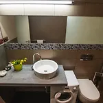 Quiet 74M2 3 Room Apartment Near Laisves Aleja Apartamento Kaunas