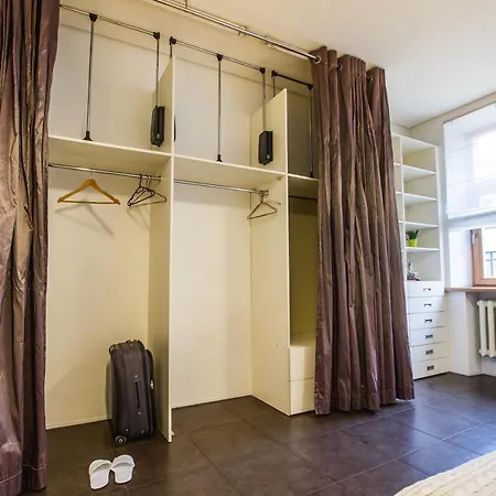 Quiet 74M2 3 Room Apartment Near Laisves Aleja *