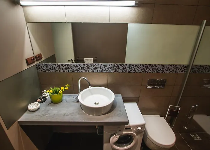 Quiet 74M2 3 Room Apartment Near Laisves Aleja Apartamento Kaunas